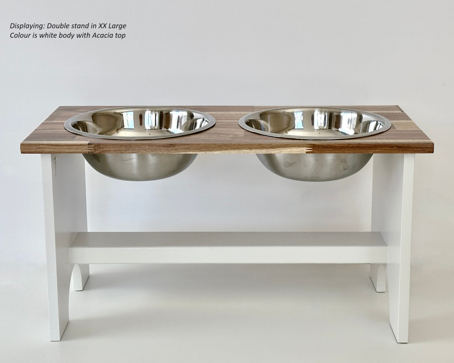 White dog deals bowl stand